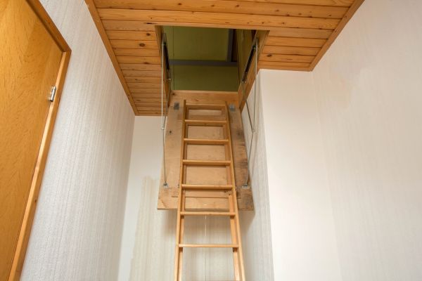 Cost of Attic Ladder Replacement in Spring Hill