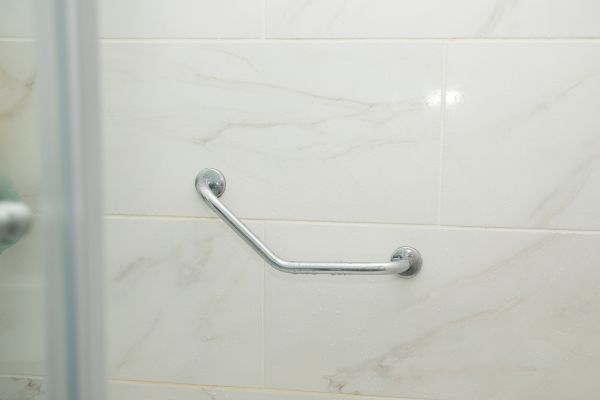 Cost of Toilet Grab Bar Installation in Spring Hill