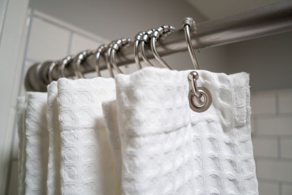 Cost of Shower Curtain Installation in Spring Hill