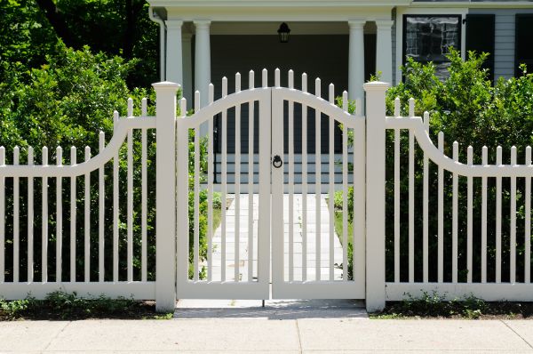 Cost of Fence Gate Adjustment in Spring Hill