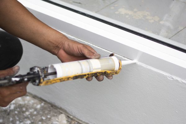 Cost of Caulk Replacement in Spring Hill