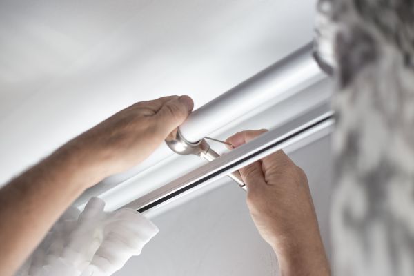 Cost of Curtain Rod Installation in Spring Hill