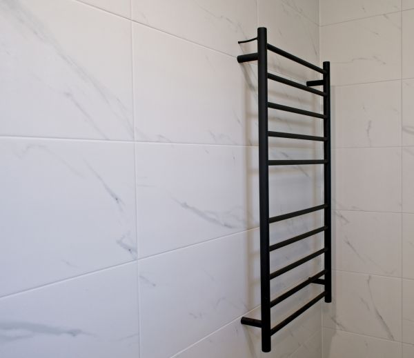 Cost of Towel Rack Installation in Spring Hill